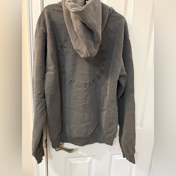 NIB TALENTLESS Circle Logo  Hoodie size Small in Core - Picture 5 of 9